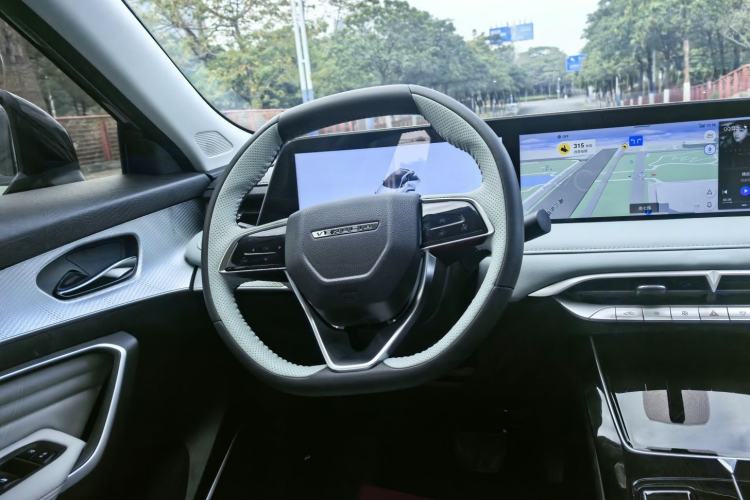 Used Venucia V DD-i 2023 110 km iE Version