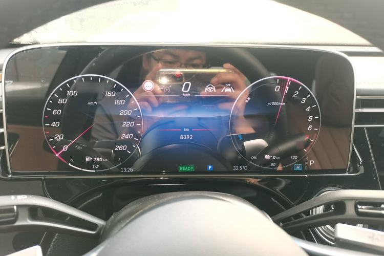 Used Mercedes-Benz E-Class New Energy 2024 E 350 e L Plug-in Hybrid Sedan
