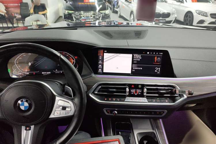 Used BMW X5 2022 Restyled xDrive 40Li Luxury Edition M Sport Package
