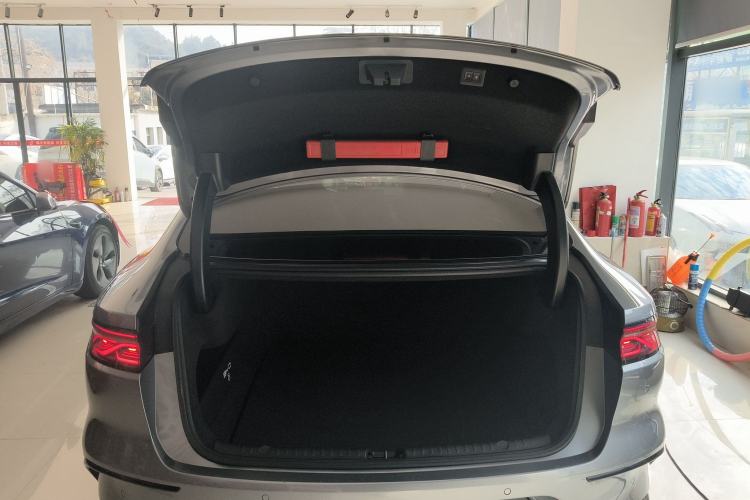 Used BYD Han 2023 EV Champion Edition 605KM Front-Drive Premium Model
