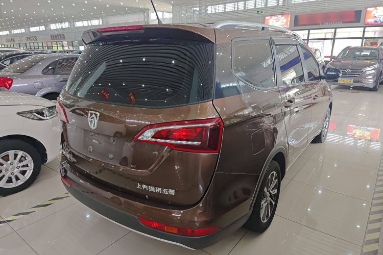 Used Baojun 730 2019 1.5T Manual Fashion Model 7-seater China VI