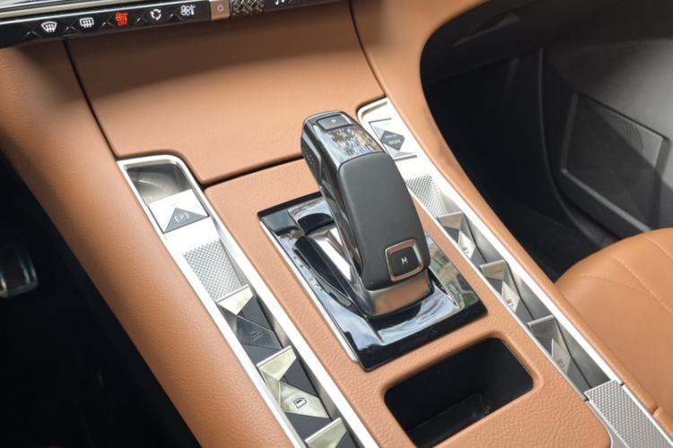 Used  7 2018 45THP Rivoli Pioneer Edition
