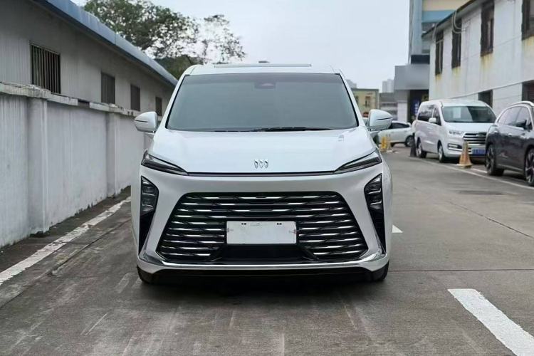 Used Buick GL8 2025 Lu Zun Deluxe Edition
