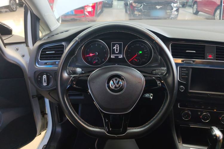 Used Volkswagen Golf 2016 230TSI Automatic Comfort Version