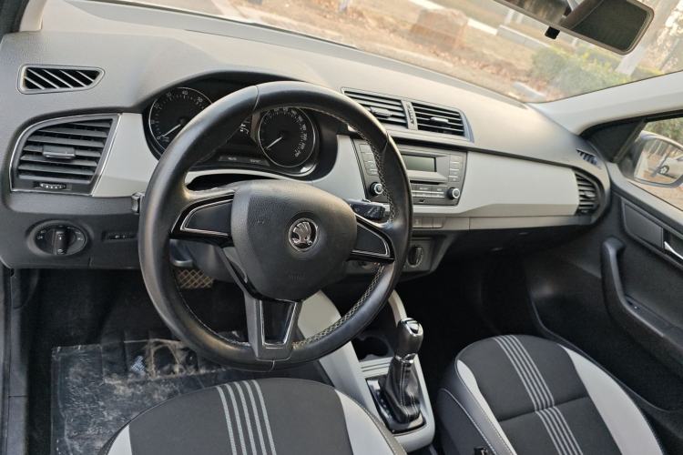 Used Skoda Fabia 2015 1.6L Automatic Sport Edition