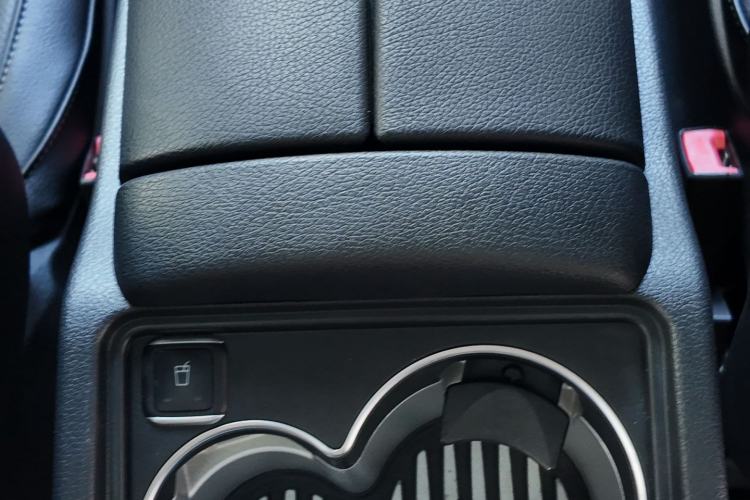 Used Mercedes-Benz V-Class 2017 V 260 L Prestige Extended Edition
