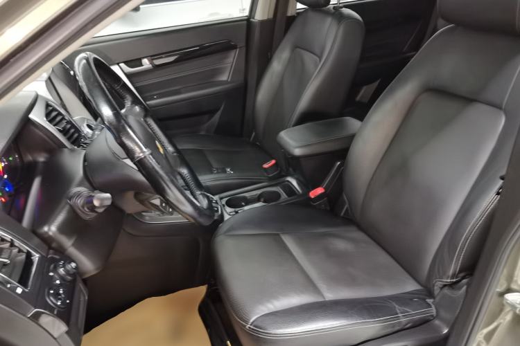 Used Chevrolet Captiva 2015 2.4L 4x4 Flagship Edition 7-Seater
