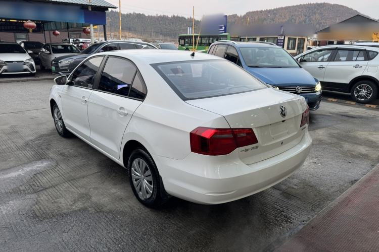 Used Volkswagen Jetta 2015 1.6L Automatic Fashion Model
