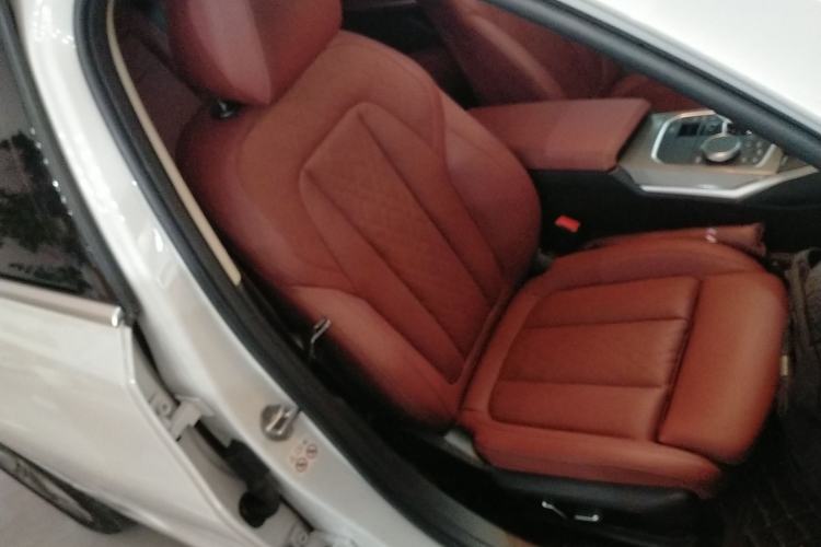 Used BMW i3 2022 eDrive 35 L
