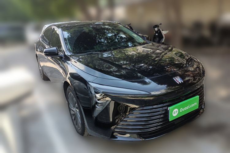 Used Buick LaCrosse 2025 28T Platinum Edition
