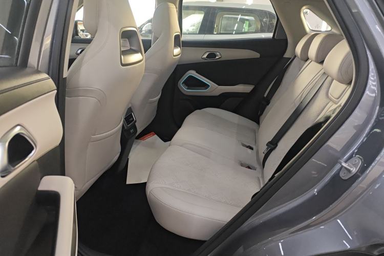 Used BYD Yuan UP 2025 Intelligent Driving Version 401 km Beyond-Range Edition