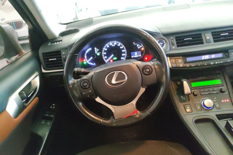 Used Lexus CT 2017 CT200h Elite Edition Monotone China VI