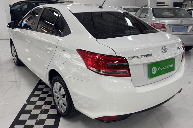 Used Toyota YARiS L 2019 1.5E CVT Dynamic Edition China VI compliant
