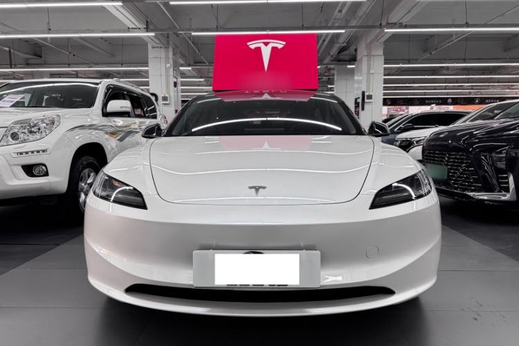 Used Tesla Model 3 2023 Long-Range All-Wheel-Drive Version
