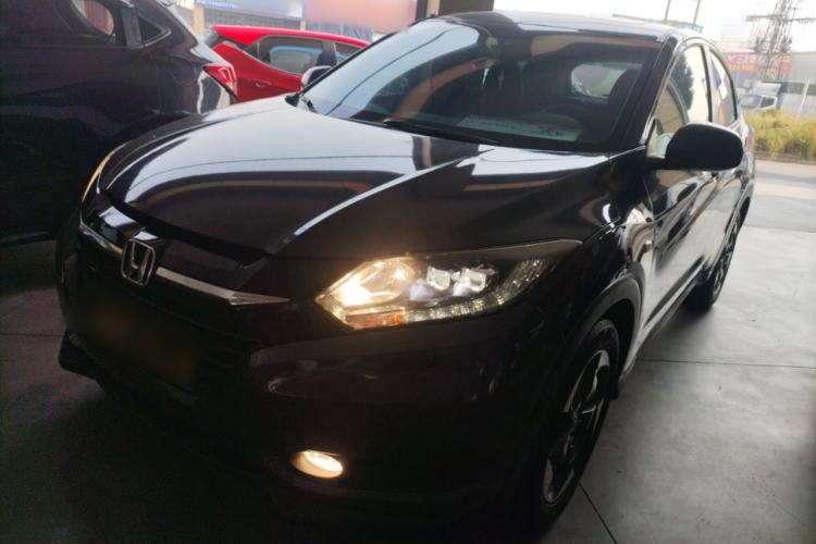 Used Honda Vezel 2017 1.8L CVT Front-Wheel Drive Pioneer Edition