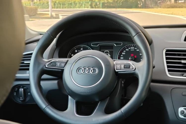 Used Audi Q3 2015 35 TFSI Comfort Model