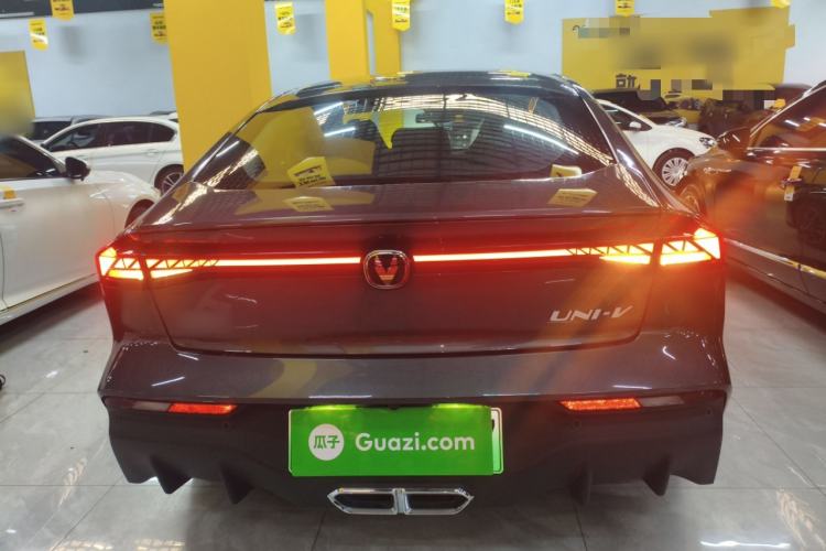 Used Changan UNI-V iDD 2024 Blue Whale Smart Electric iDD 136km Luxury Model
