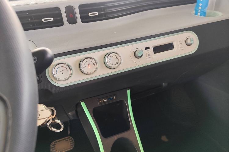 Used Wuling Hongguang MINIEV 2022 Macaron Premium Model – Lithium Ternary Battery
