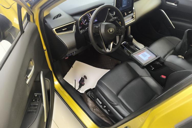 Used Toyota FRONTLANDER 2022 2.0L CVT Luxury PLUS Edition
