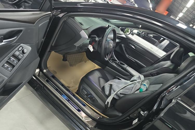 Used Toyota Avalon 2023 2.5L Luxury Edition
