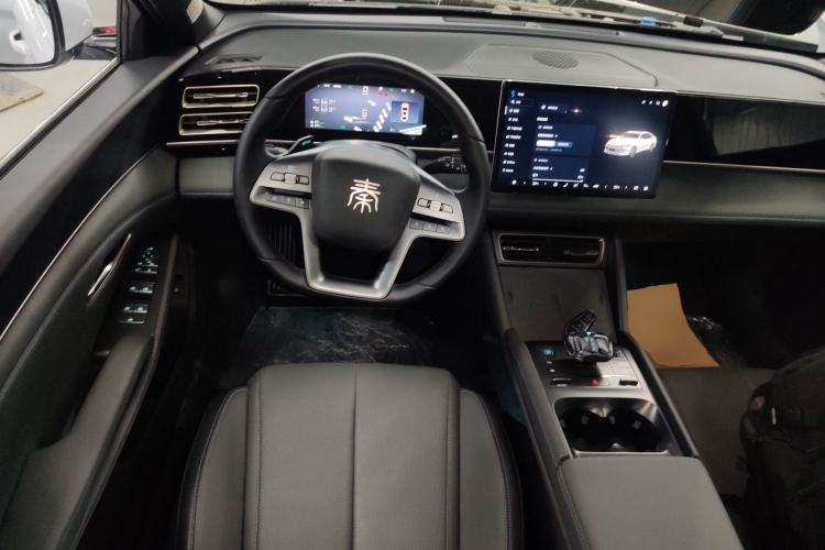 Used BYD Qin L 2025 DM-i Smart Drive 120KM Superior Model
