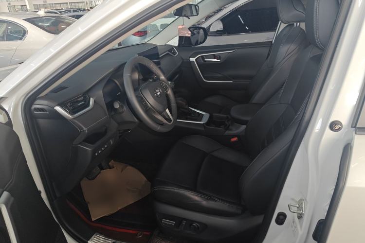 Used Toyota Wildlander 2023 2.0L CVT Two-Wheel Drive Luxury PLUS Edition