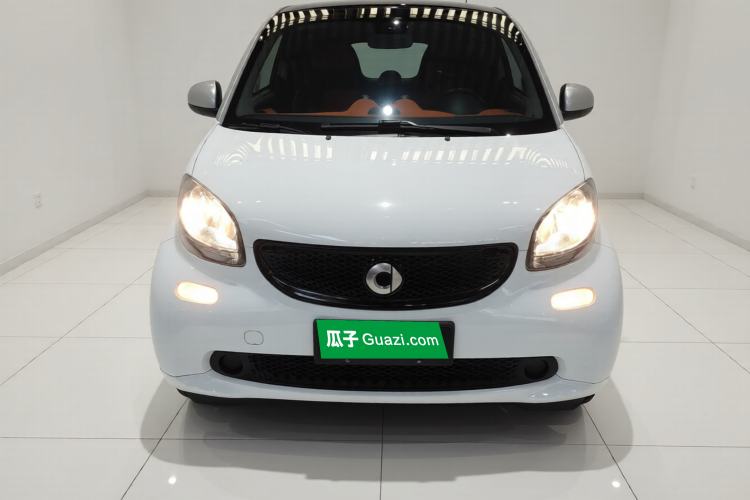 Used  fortwo 2015 1.0L 52 kW Hardtop Passion Edition
