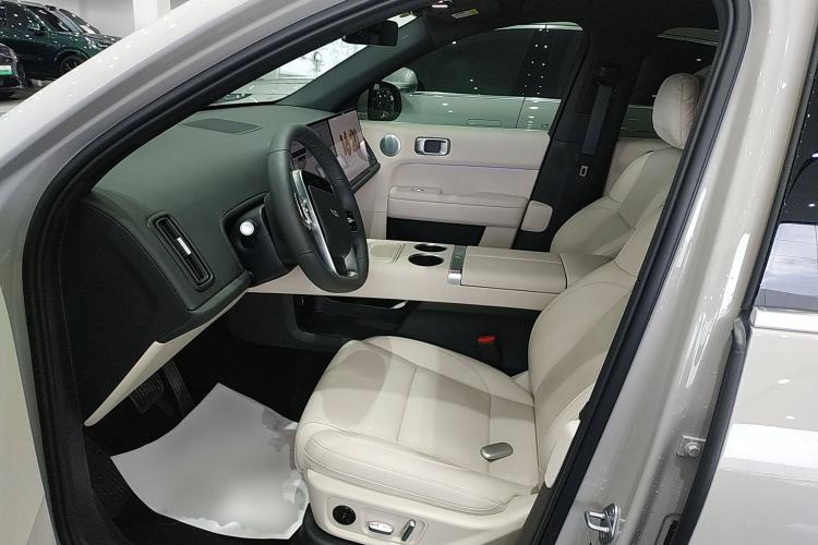 Used Li Auto L6 2025 Pro Smart Refresh Edition
