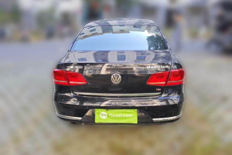 Used Volkswagen Magotan 2013 2.0 TSI Luxury Model