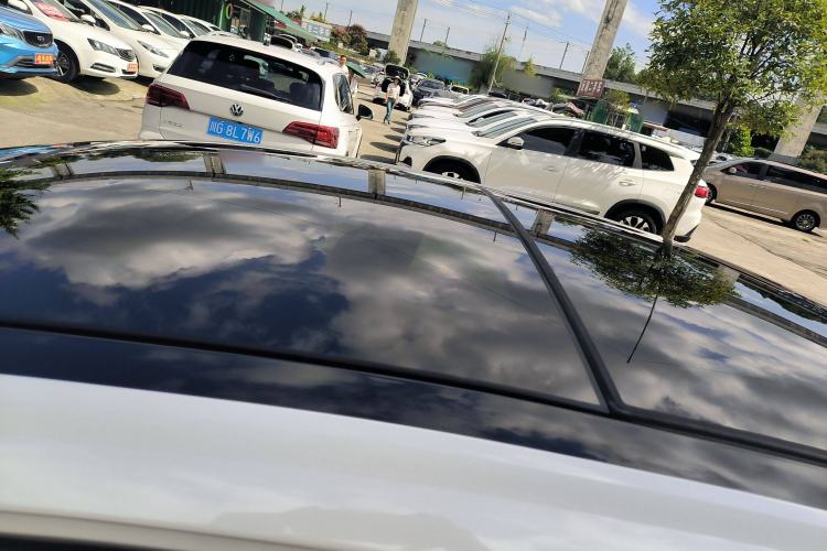 Used Hyundai Mistra 2014 1.8L Automatic Smart GLS
