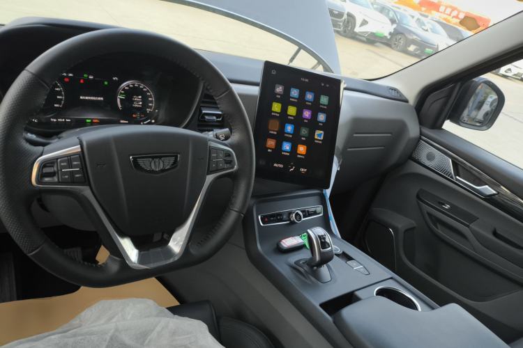 Used  TX 2023 TX5 Extended-Range Travel Edition