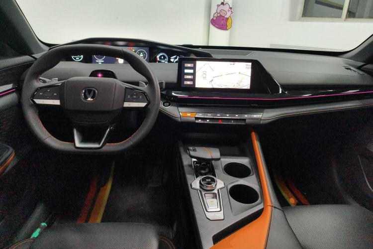 Used Changan UNI-V 2022 1.5T Prestige Version
