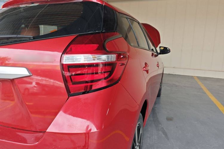 Used Toyota YARiS L 2019 1.5E CVT Dynamic Edition China VI compliant
