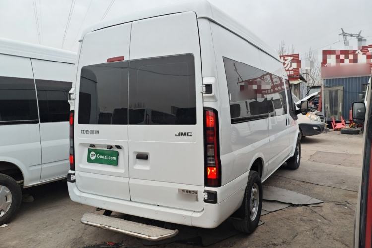 Used JMC Fushun 2022 2.0T Manual Multi-Function Passenger Vehicle Mid-Range High Roof 6-7 Seats
