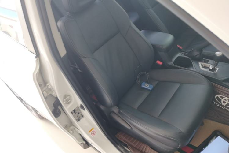 Used Toyota RAV4 2015 2.5L Automatic 4x4 Elite Edition
