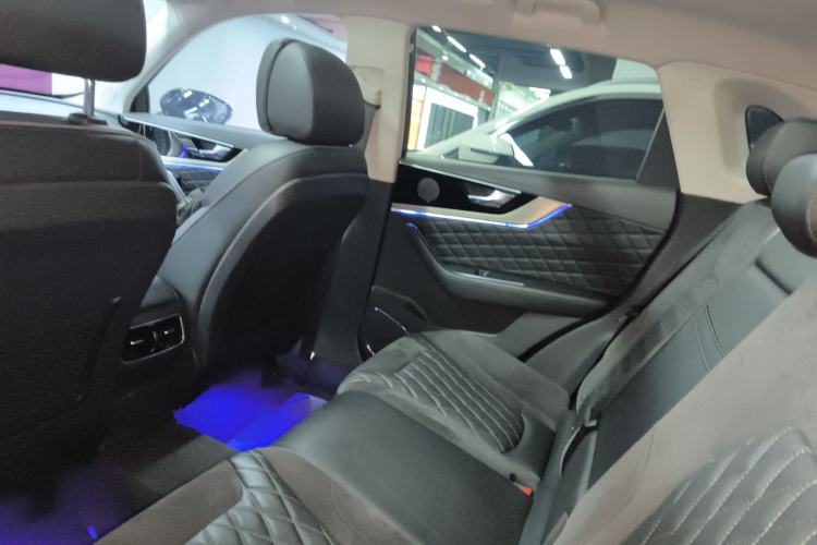 Used Hongqi HS5 2019 2.0T Smart Connect Flagship All-Wheel-Drive Version
