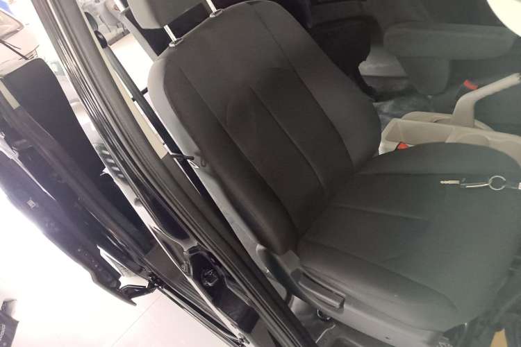 Used  M3 2019 PLUS Maker Edition 1.8L Luxury Model
