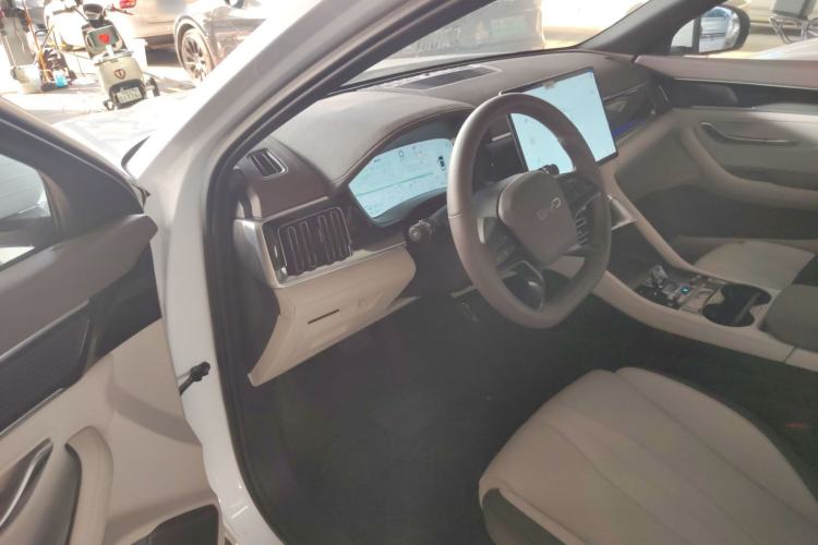 Used BYD Song PLUS New Energy 2025 DM-i Smart Drive 112KM Prestige Model
