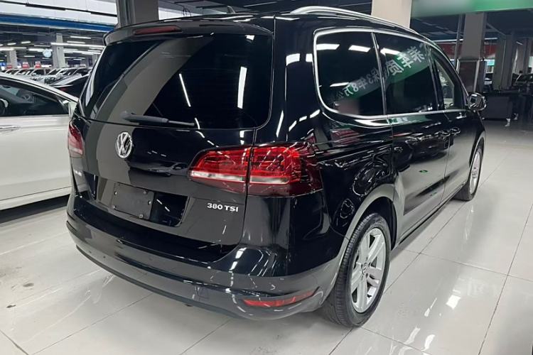 Used Volkswagen Sharan 2016 380TSI Comfort Edition 7-Seater
