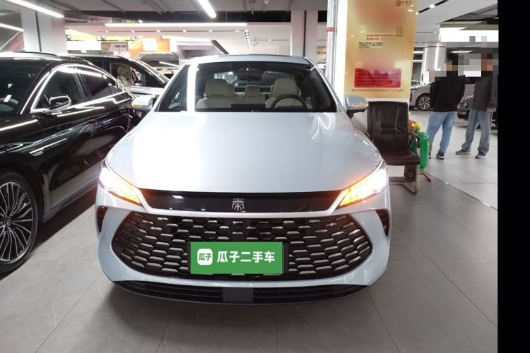 Used BYD Qin PLUS 2025 DM-i Smart Drive 55KM Beyond Model
