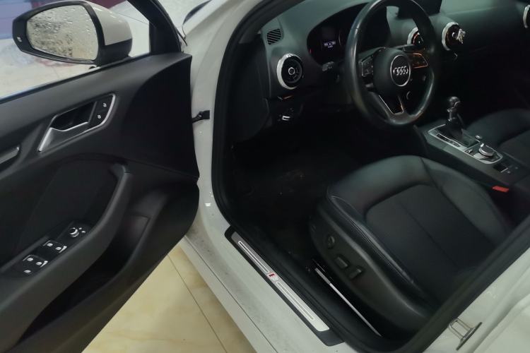 Used Audi A3 2019 Limousine 35 TFSI Fashion Edition China VI Emission Standard