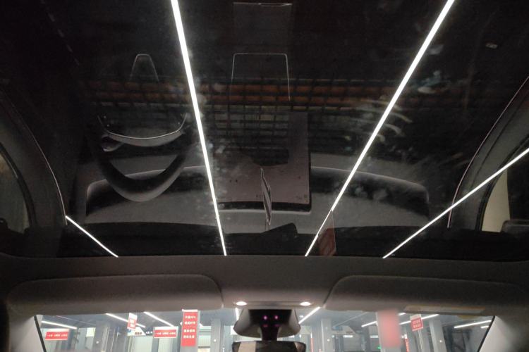 Used Tesla Model Y 2025 Rear-Wheel-Drive Version
