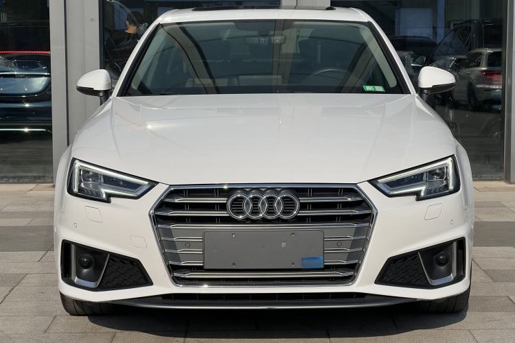 Used Audi A4L 2019 40 TFSI Fashion Edition China VI Emission Standard
