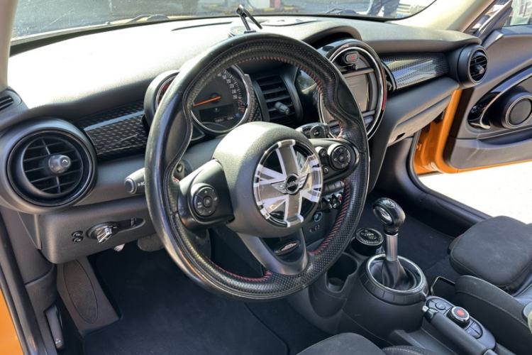 Used  MINI 2014 2.0T COOPER S Fun
