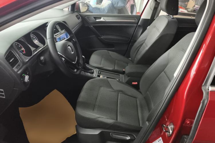 Used Volkswagen Golf 2015 1.4TSI Automatic Comfort Model
