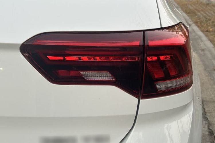 Used Volkswagen T-ROC 2022 280TSI DSG Two-Wheel Drive Elite PLUS
