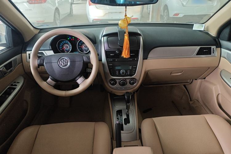 Used Buick Excelle 2013 1.5L Automatic Classic Model
