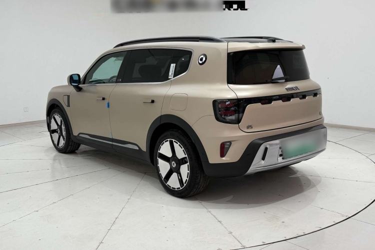 Used  #5 2024 Long-Range Journey Luxury Edition