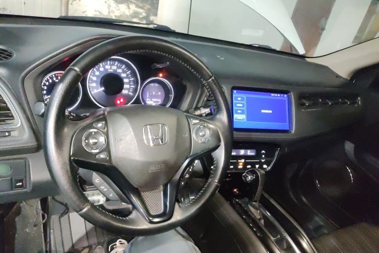 Used Honda Vezel 2015 1.8L CVT 2WD Luxury Model

