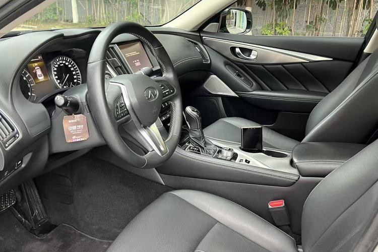 Used Infiniti Q50L 2018 2.0T Enjoyment Edition China V standard
